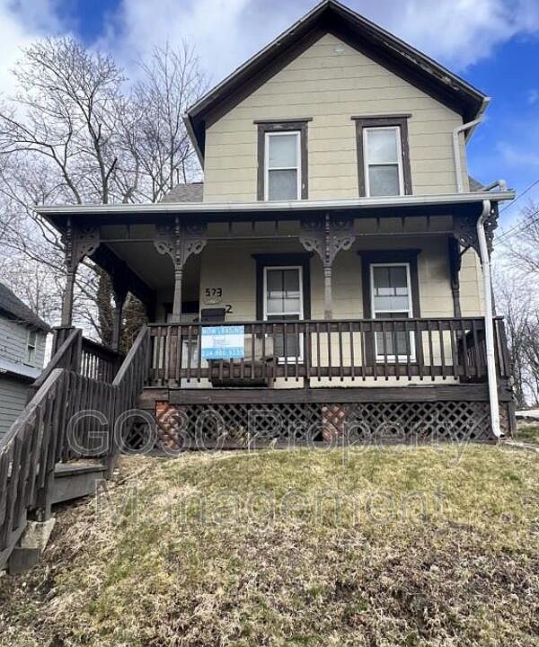 1st image of 573 Allyn St Unit 1