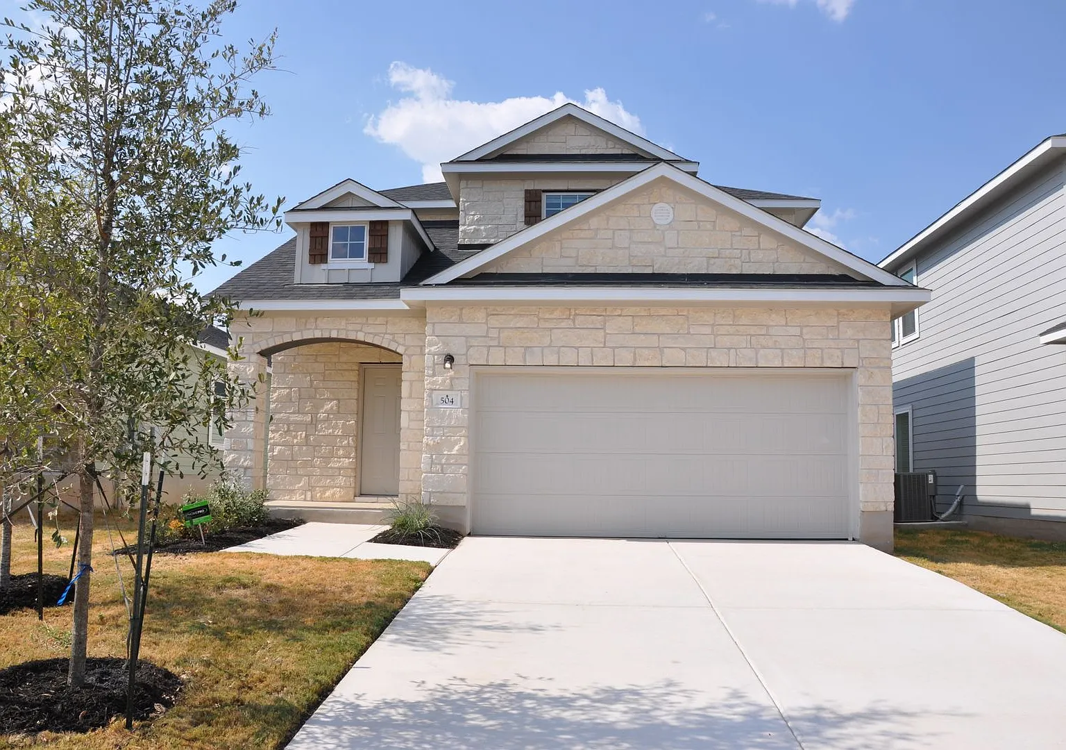 Brand New 3 Bedroom 2.5 Bath in Sonterra — Photo 1
