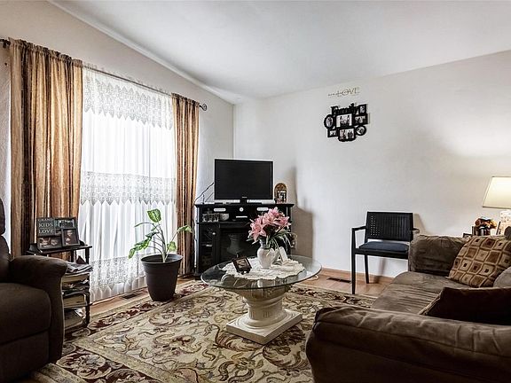 5th image of 9454 Calwood Dr
