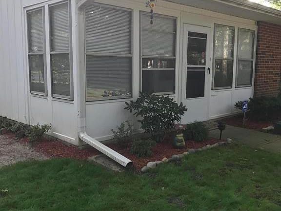 2nd image of 136A Farrington Ct