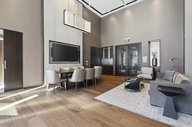 135 Seaport Blvd #1610 — Photo 12