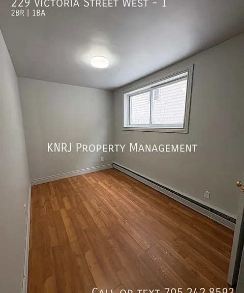 229 Victoria St W #1 — Photo 8