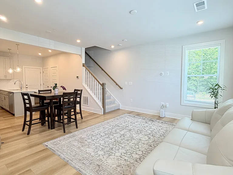 4000 Chapman Grove Dr #A — Photo 2