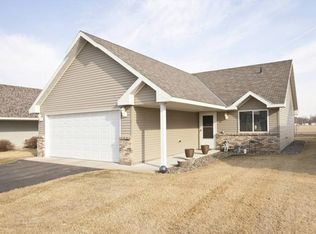 704 Ochotto Lake Dr, Avon, MN 56310