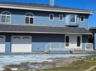 641 Coolidge Ln, Yachats, OR 97498