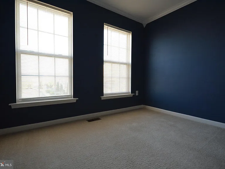 421 Green Fern Cir — Photo 11