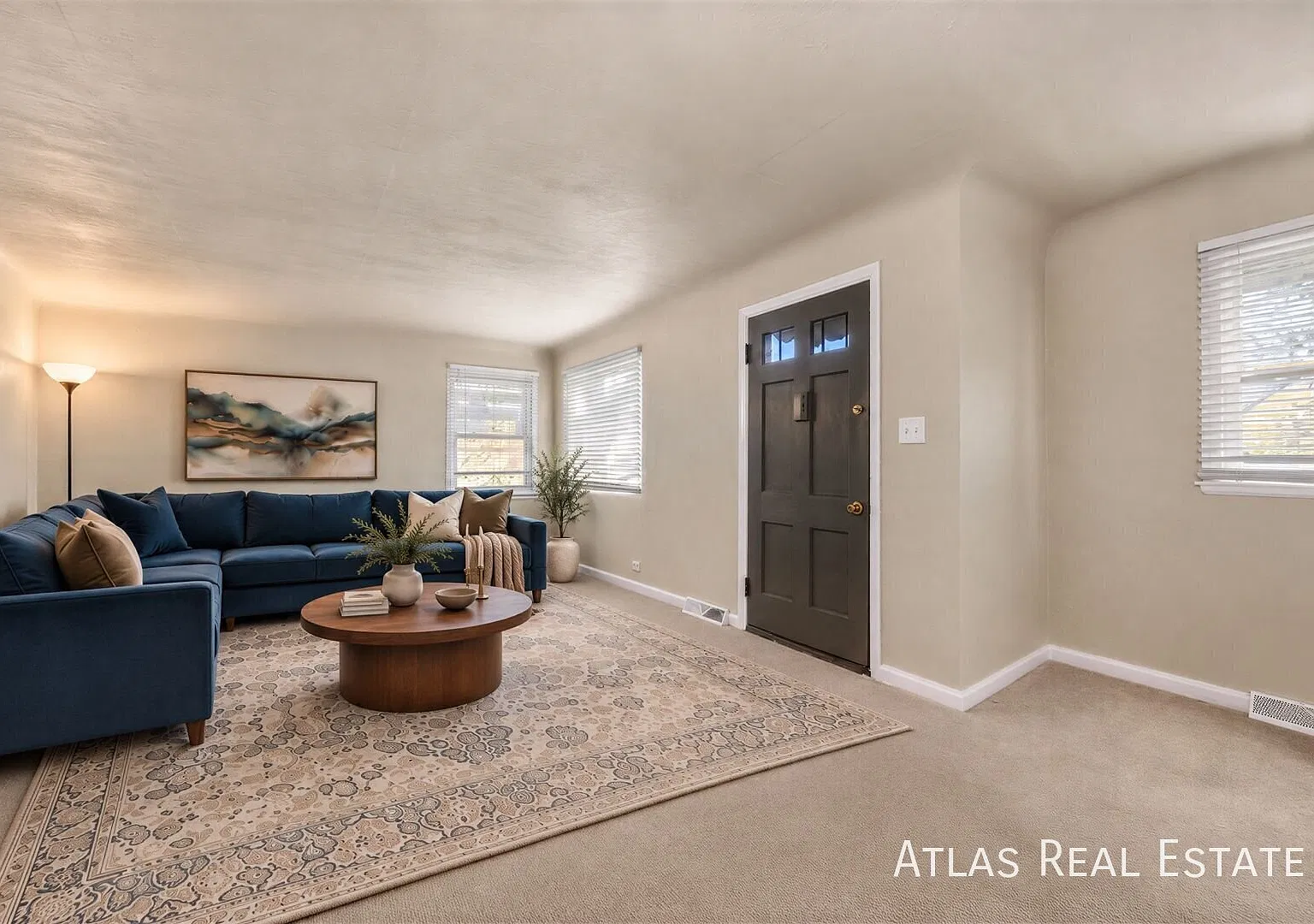 2-Bedroom Home with Fenced Backyard, Attached Garage & Extra Storage in Englewood — Photo 4