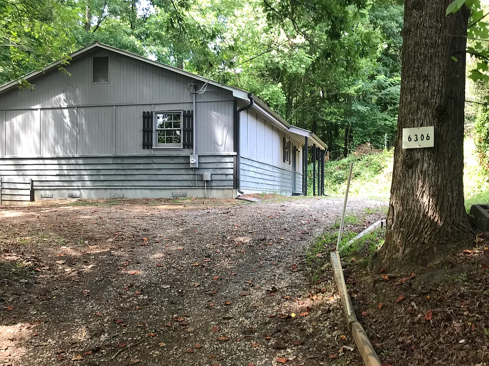 6306 Henry Smith Rd