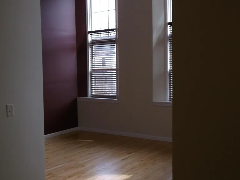 351 Pine St #102 — Photo 12