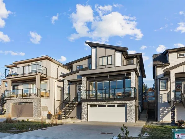 13686 232a St, Maple Ridge, BC V4R 0C2
