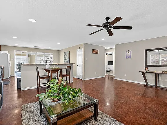 1115 Milltown Rd — Photo 5