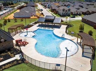 2372 Pyrite Dr, Aubrey, TX 76227