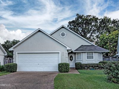 212 Shadow Lake Dr N, Clinton, MS, 39056