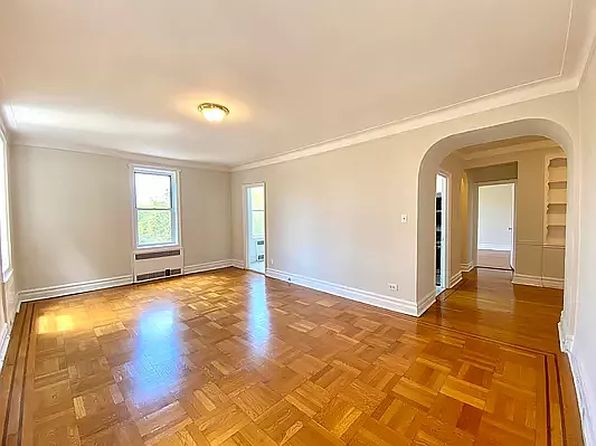 50 Ocean Pkwy APT 3A
