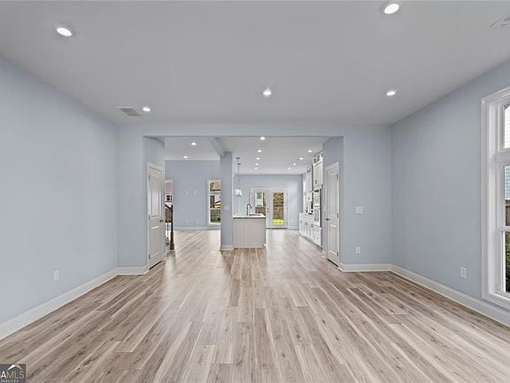 2nd image of 1057 Turner St NE