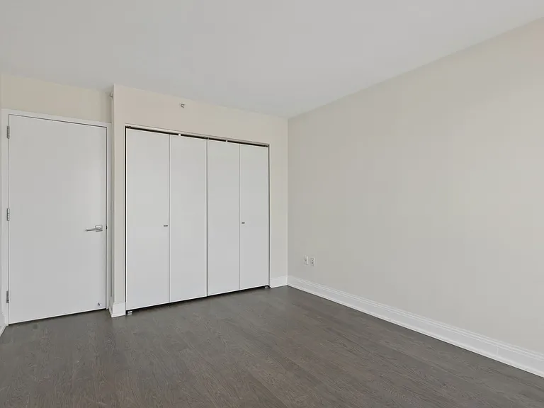 125 W 31st St #27D — Photo 31