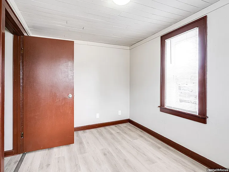 313 E. Murray Ave. — Photo 8