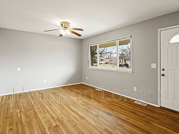 5th image of 7351 Caione Ct