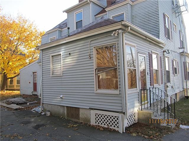 2nd image of 52 Colonial Ave