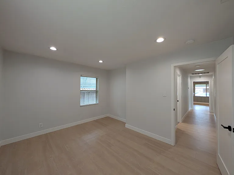 415 E Arbor Ave — Photo 18