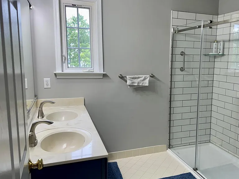 240 Torrey Pine Ct — Photo 32