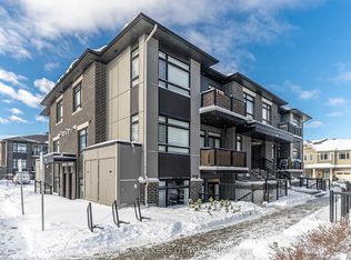 310 D Tulum Cres #B, Ottawa, ON K2S2Y4