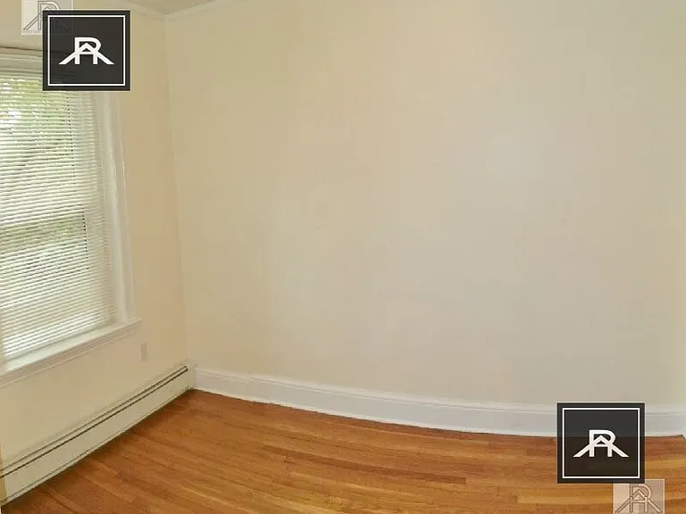 71 Thatcher St #202 — Photo 7