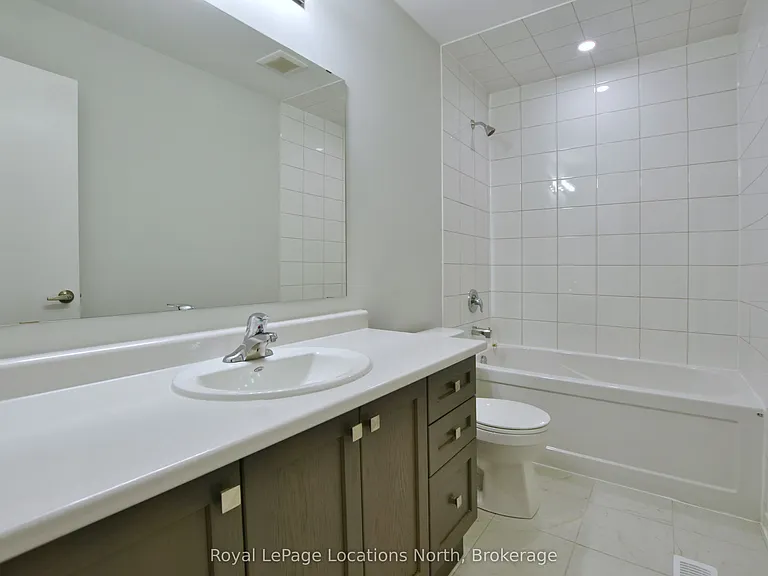 35 Dawson Dr #5 — Photo 18