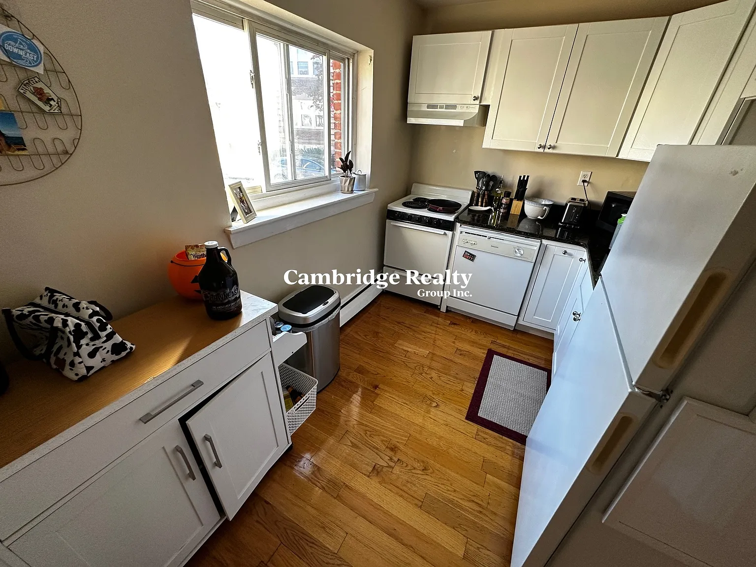 1 bed, 1.0 bath, $2,600 — Photo 2