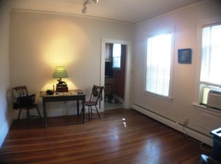 127 Elmgrove Ave APT 3, Providence, RI 02906