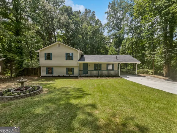 1067 Cherry Wood Dr, Lawrenceville, GA 30046