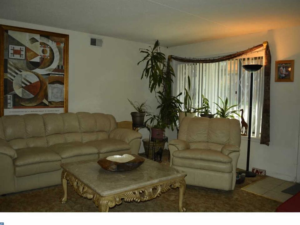 1st image of 5200 Hilltop Dr #301