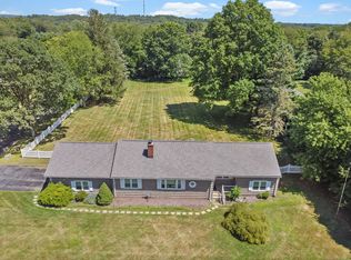 918 Daniels Farm Rd, Trumbull, CT 06611