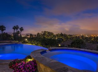 645 Rolling Hills Rd, Vista, CA 92081