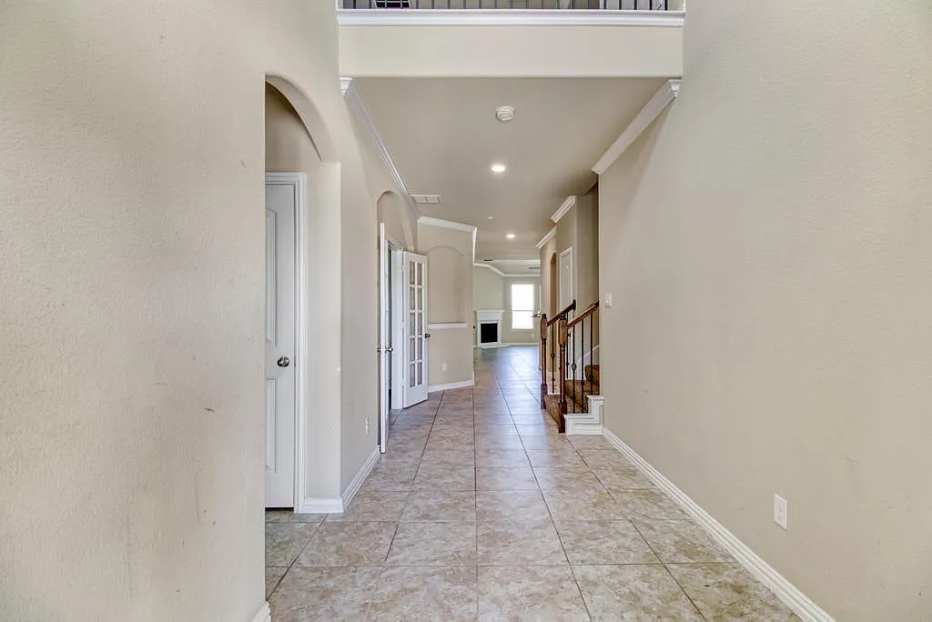4 bed, 3141 sqft, $3,199 — Photo 4