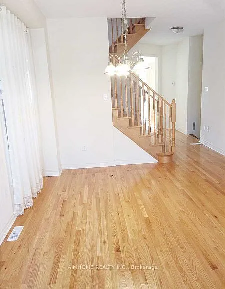 34 Prebble Dr — Photo 2
