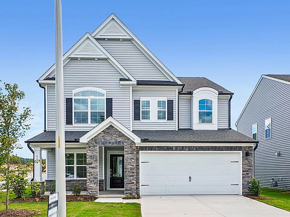 Exterior - Graceful lines and classic charm never fade.