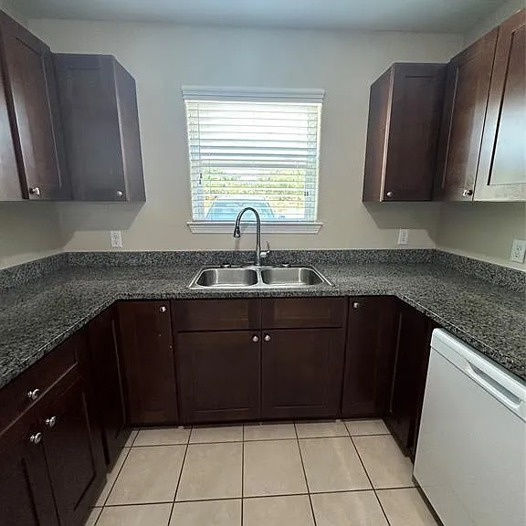 127 S Bend Ct #B — Photo 11