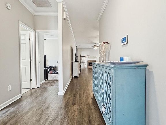 2nd image of 479 Summit Way