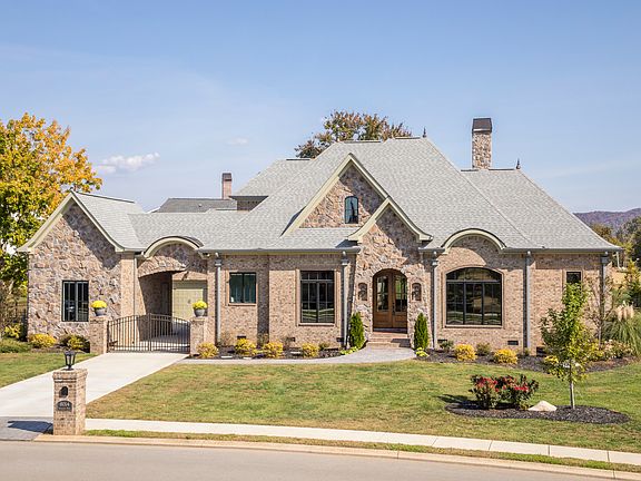 3rd image of 8014 Jonathan Dr