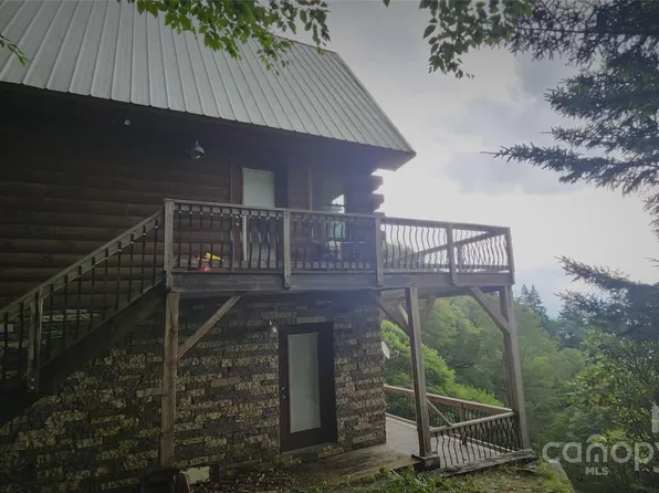 4406 Greenspire Dr, Sylva, NC 28779