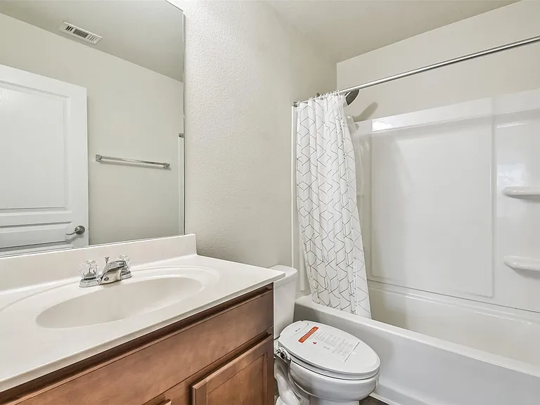 5047 Royal Amber Ln — Photo 37