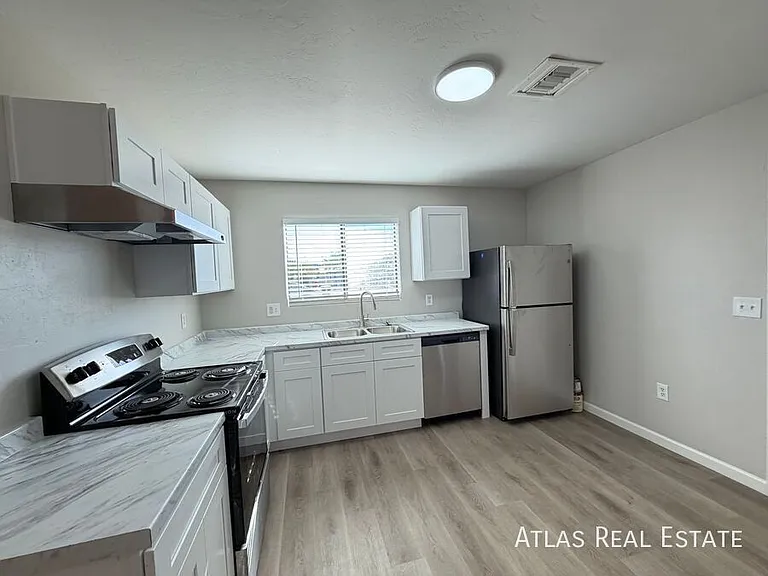 506 N Iroquois Ave #1 — Photo 8