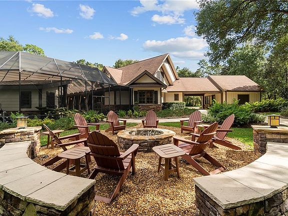 3rd image of 39537 Woodgate Ln