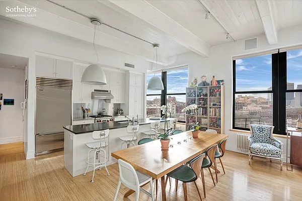 Sold by Sotheby's International Realty | media 4