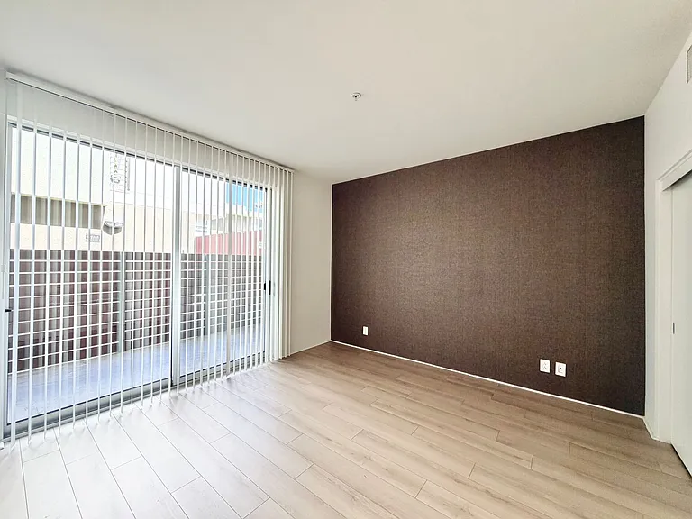 803 N Palm Canyon Dr #8 — Photo 9