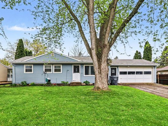 1433 Carter St, Kalamazoo, MI 49048