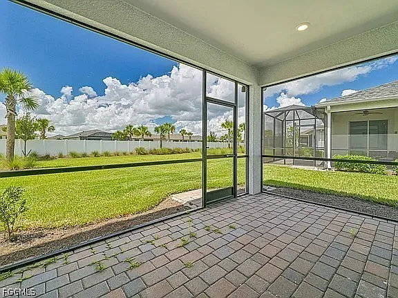 2 bed, 2.0 bath, 1662 sqft, $2,395 — Photo 3