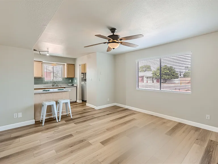 8725 E Valley View Rd — Photo 7