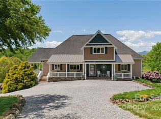 207 Megan Dr, Clyde, NC 28721